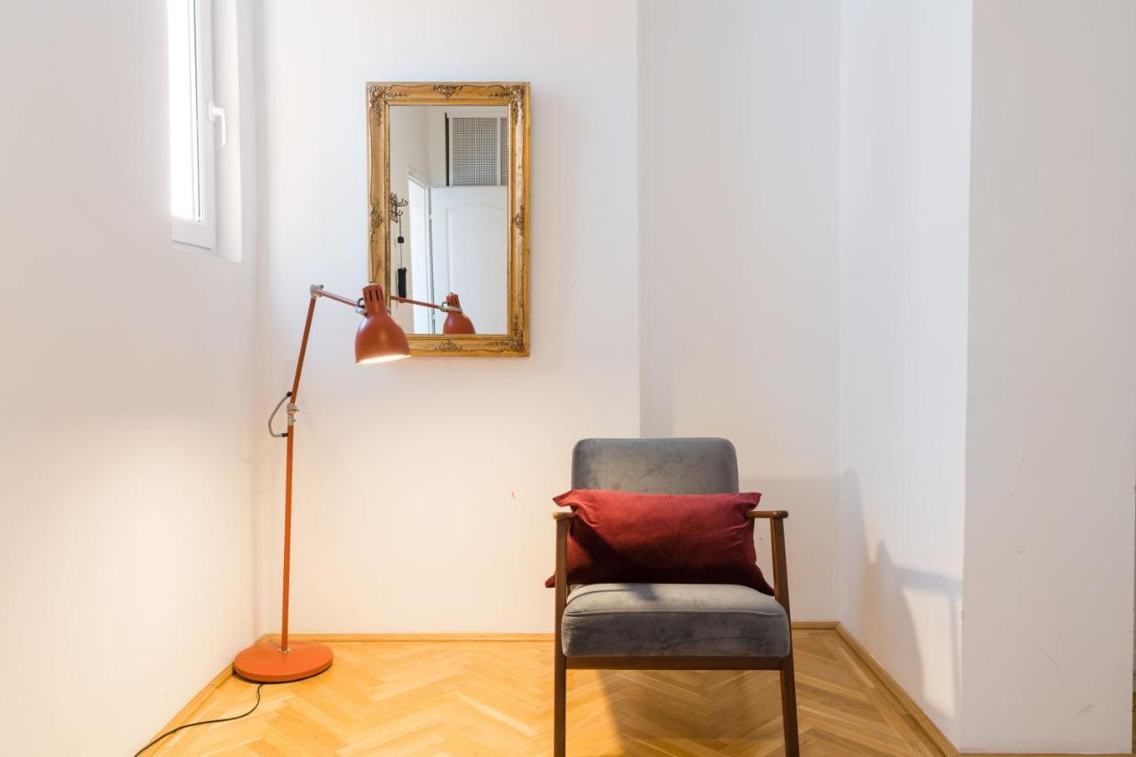 Klauzal Apartment W/3 Bedrooms, French Balcony Budapest Esterno foto
