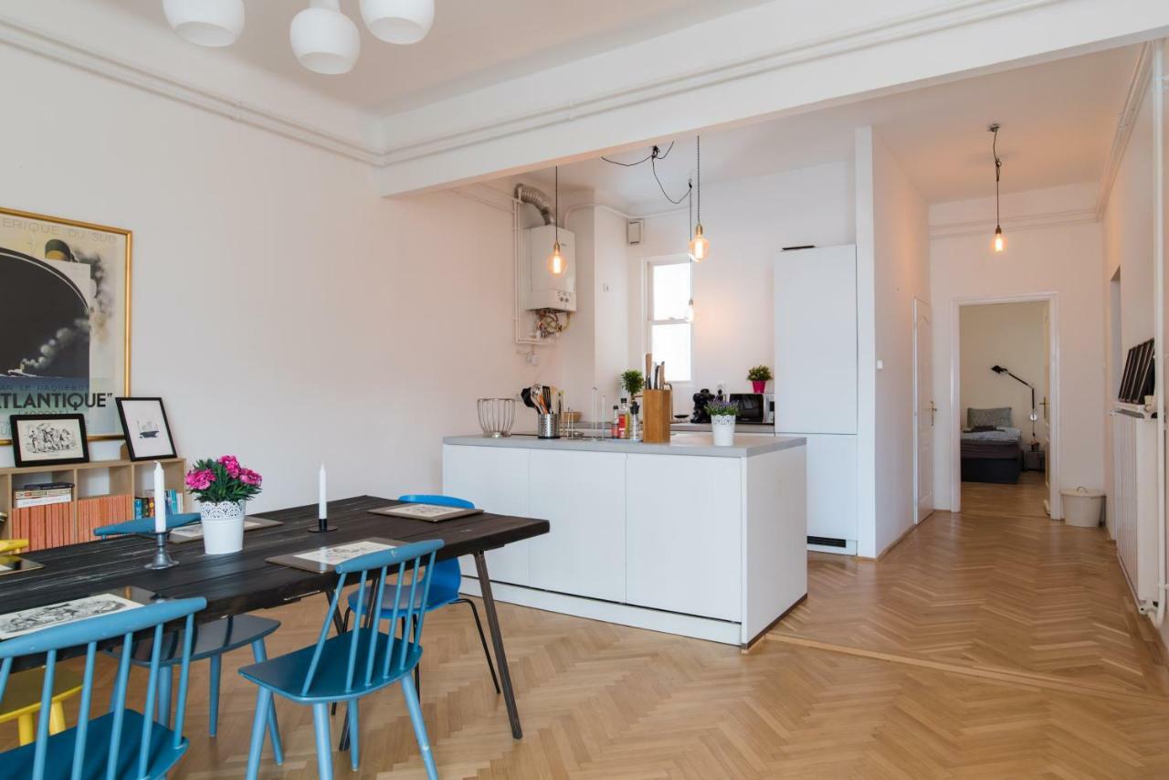 Klauzal Apartment W/3 Bedrooms, French Balcony Budapest Esterno foto