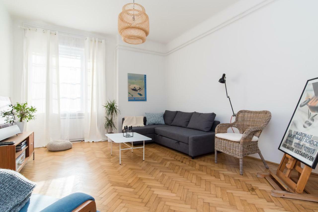 Klauzal Apartment W/3 Bedrooms, French Balcony Budapest Esterno foto